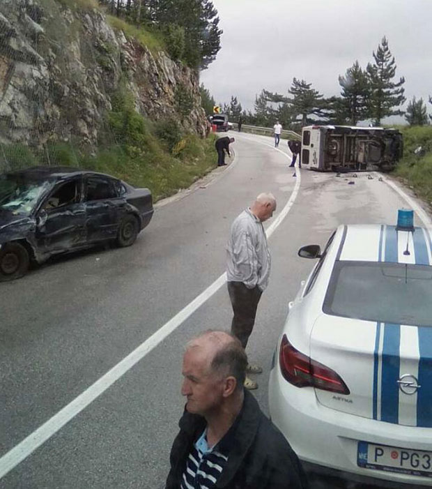 Четворо повређено у удесу код граничног прелаза Србије и Црне Горе